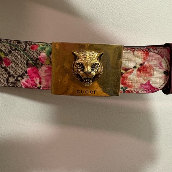 Gucci Floral Belt with Gold Tiger Buckle - Picture 2 of 3